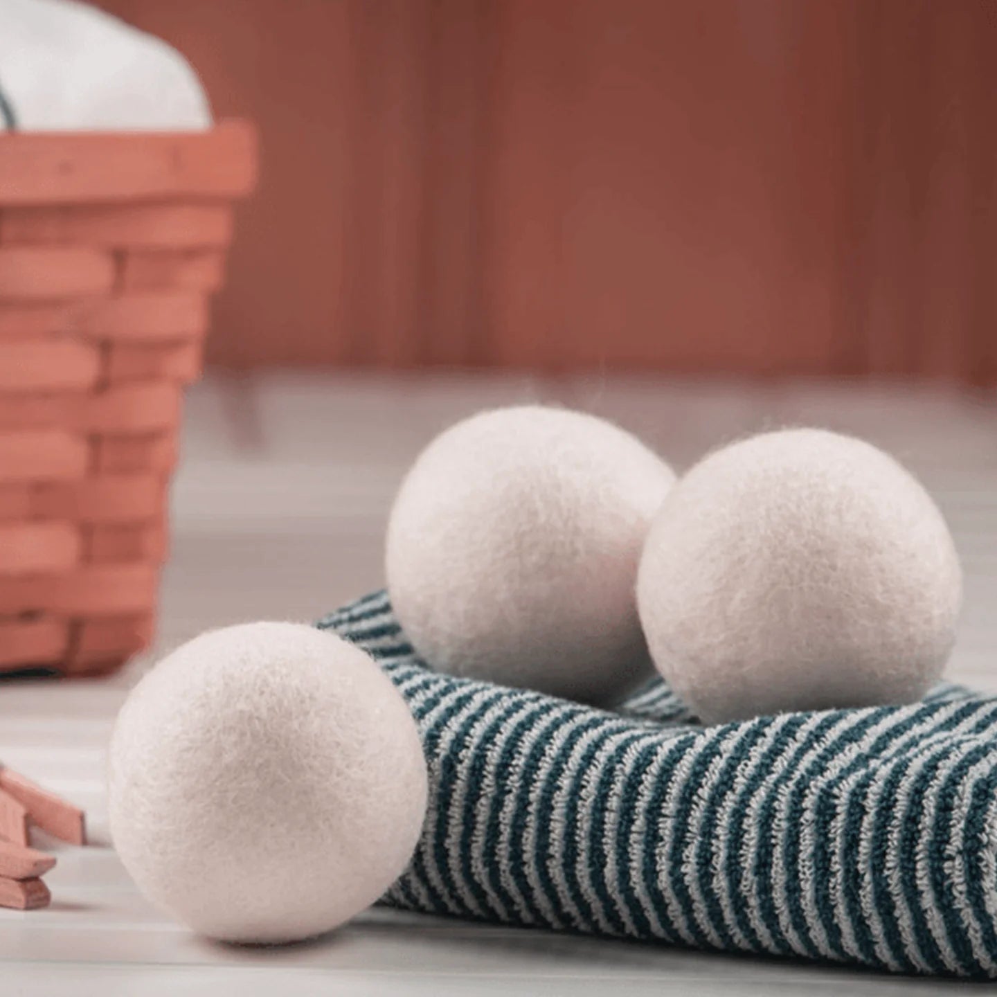Pure wool dryer balls 6 pcs XL - 3RD PARTY PRODUCT